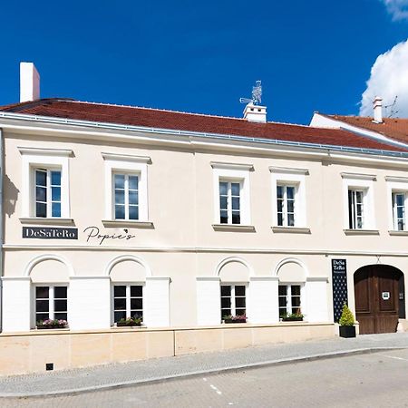 Hotel Desatero Mikulov Exterior foto
