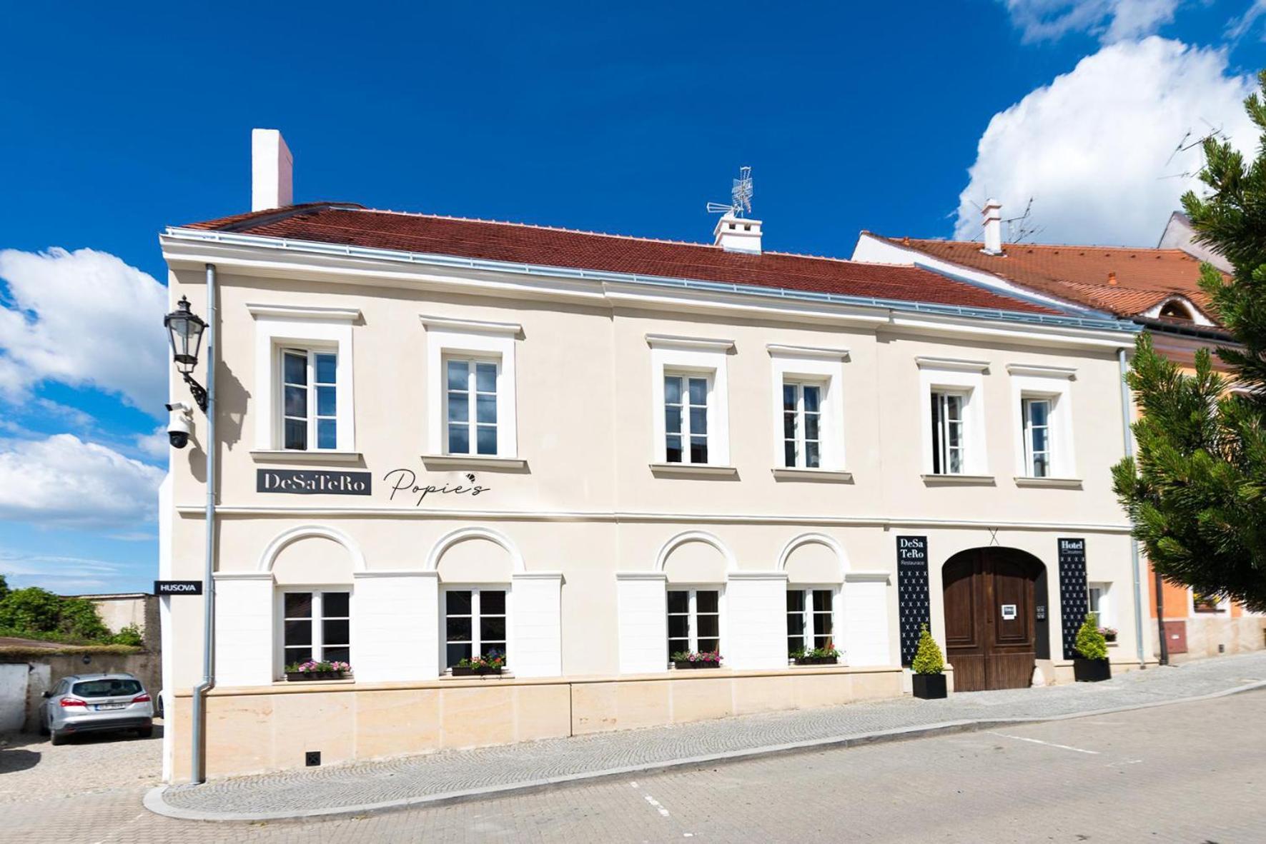 Hotel Desatero Mikulov Exterior foto